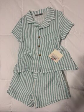 NWT Sophie and Lucas Sullivan boy Set - Aqua & White 4T